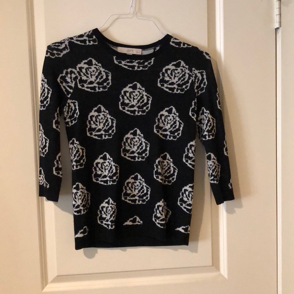 Flower sweater